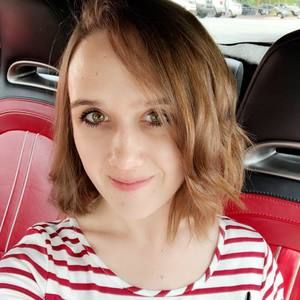Meet your Posher, Leah